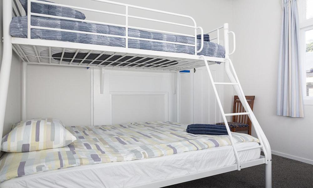 Moana Lodge Plimmerton Екстериор снимка