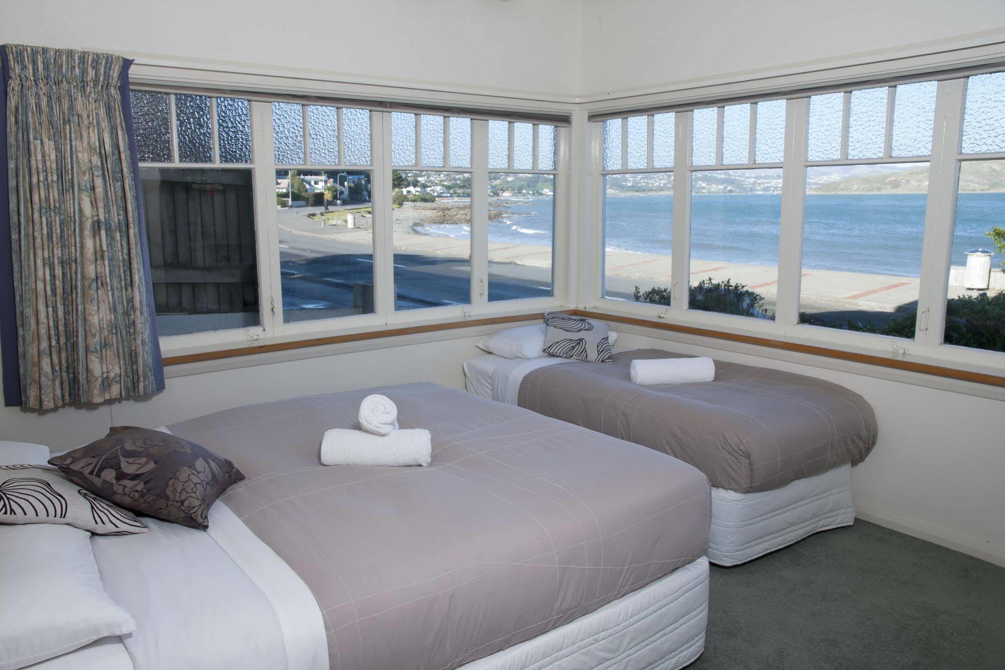 Moana Lodge Plimmerton Екстериор снимка