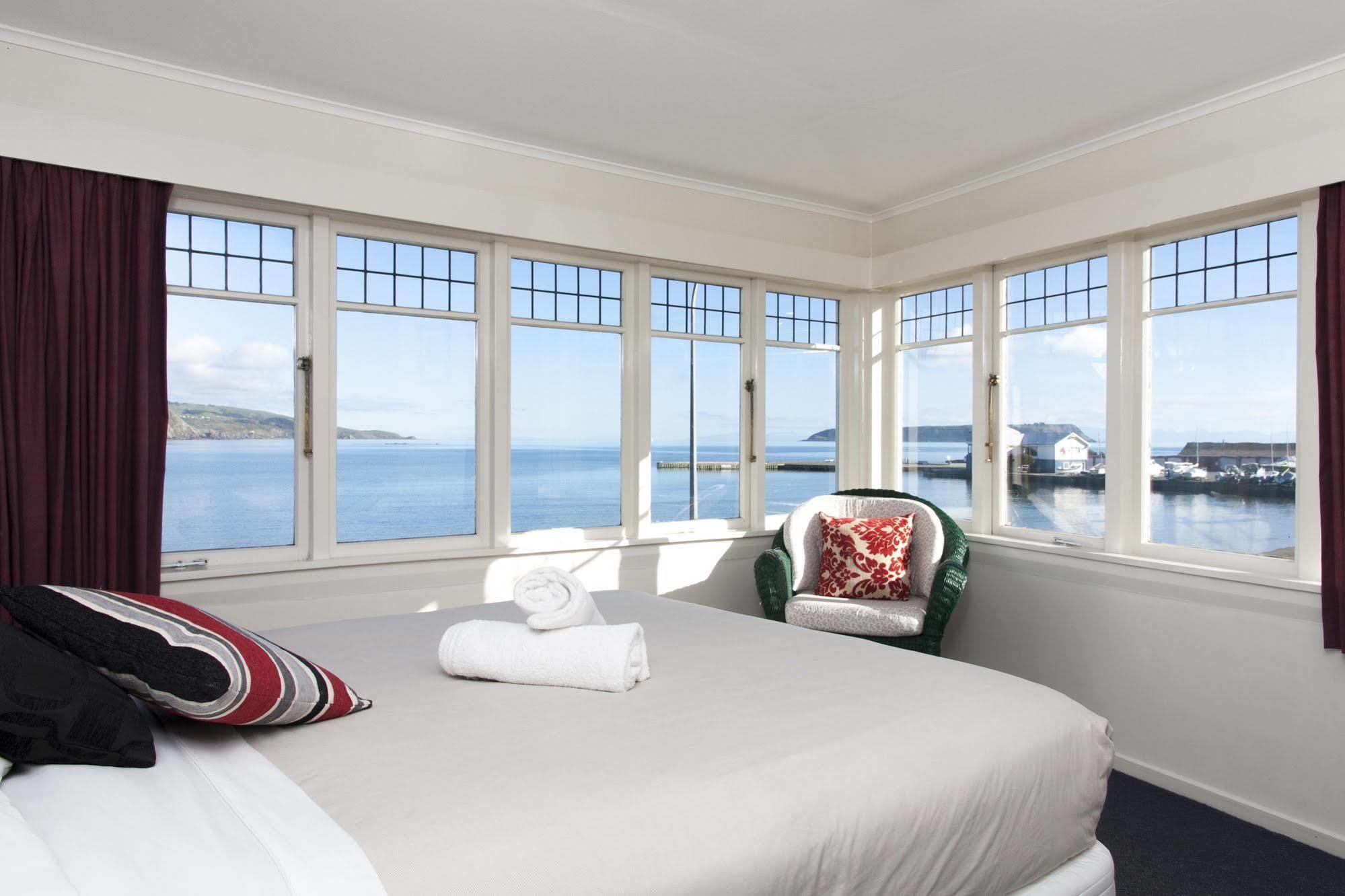 Moana Lodge Plimmerton Екстериор снимка