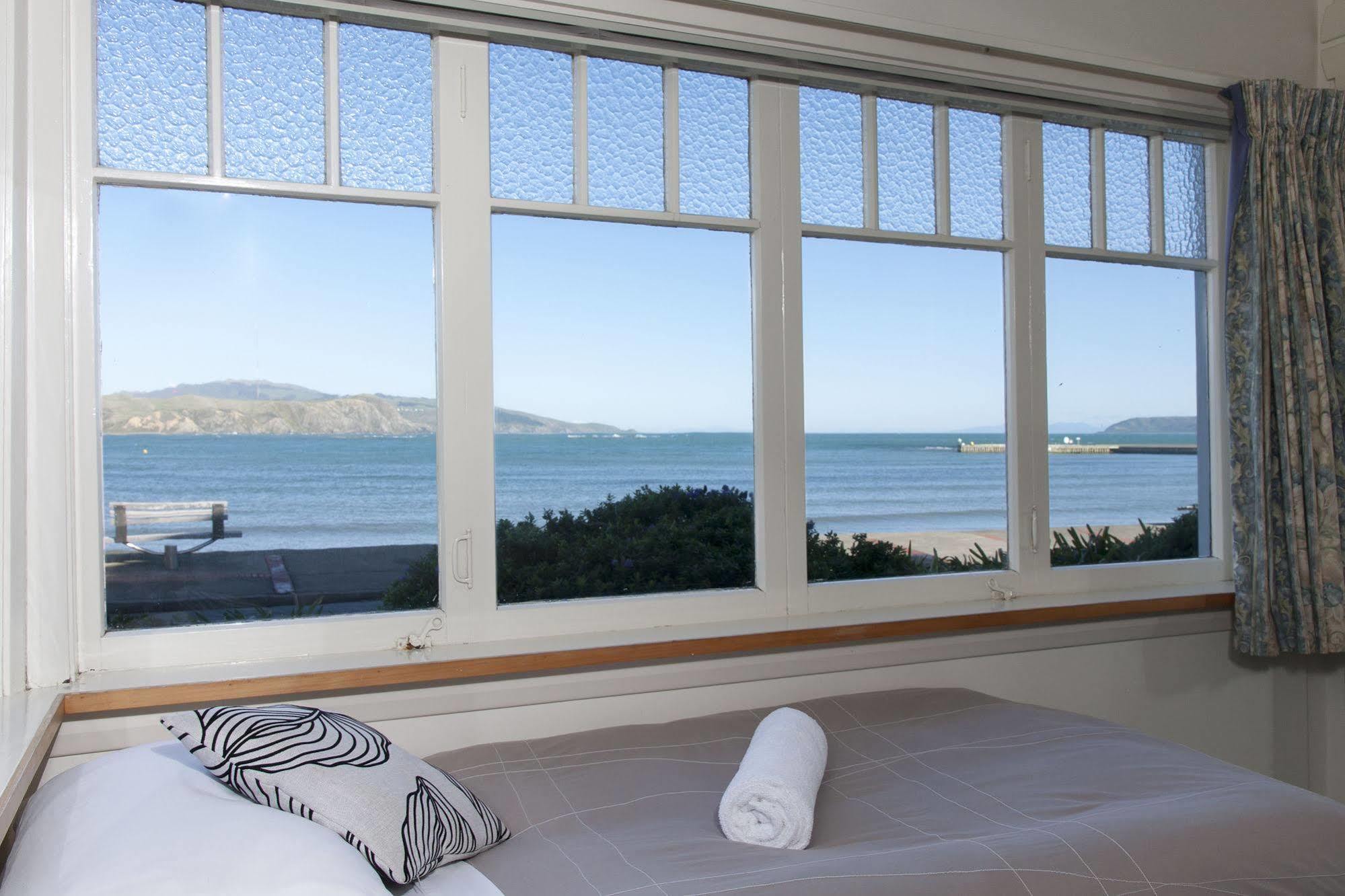 Moana Lodge Plimmerton Екстериор снимка