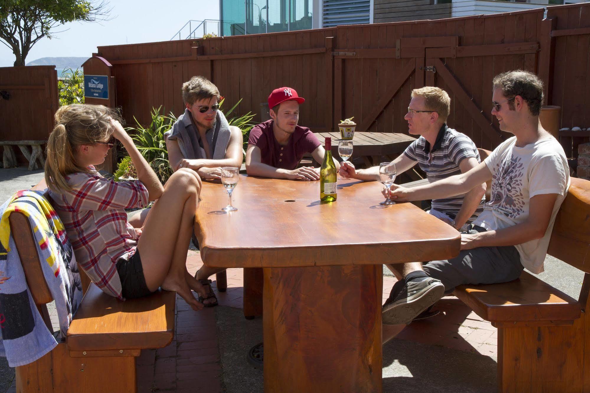 Moana Lodge Plimmerton Екстериор снимка